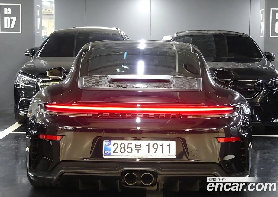 Porsche 911 2025