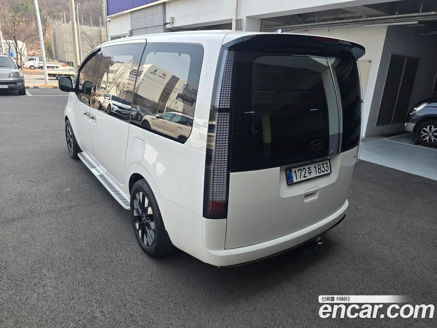 Hyundai Staria 2025