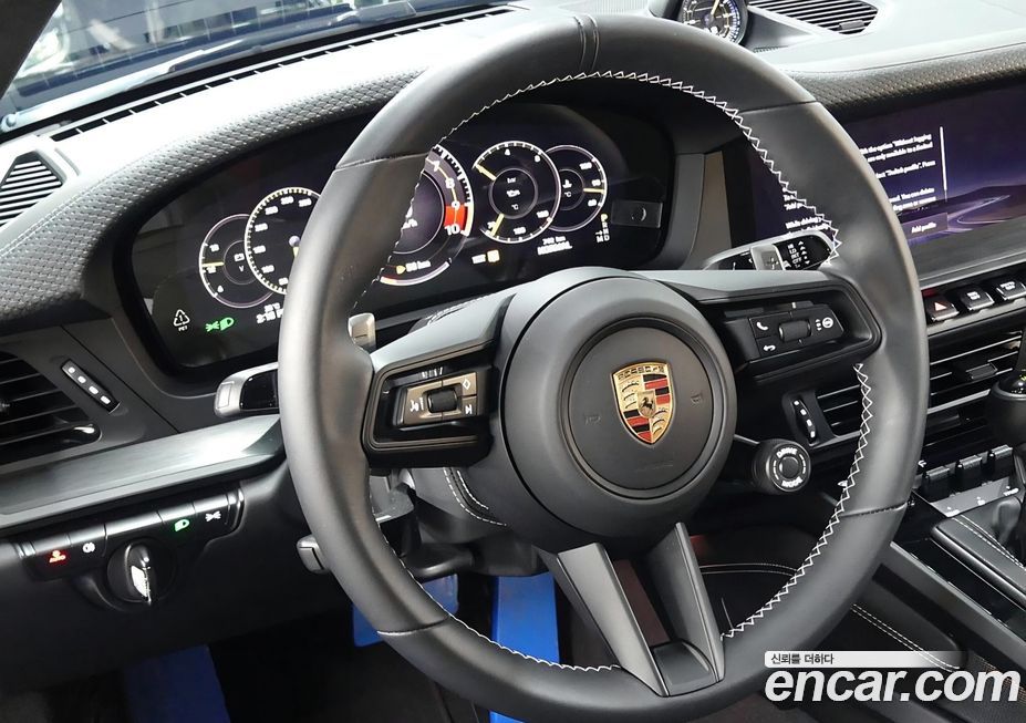 Porsche 911 2025