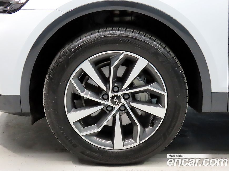 Audi Q5 2023