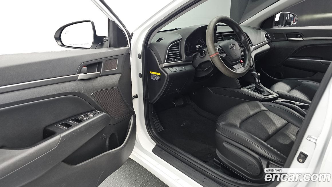 Hyundai AVANTE 2018