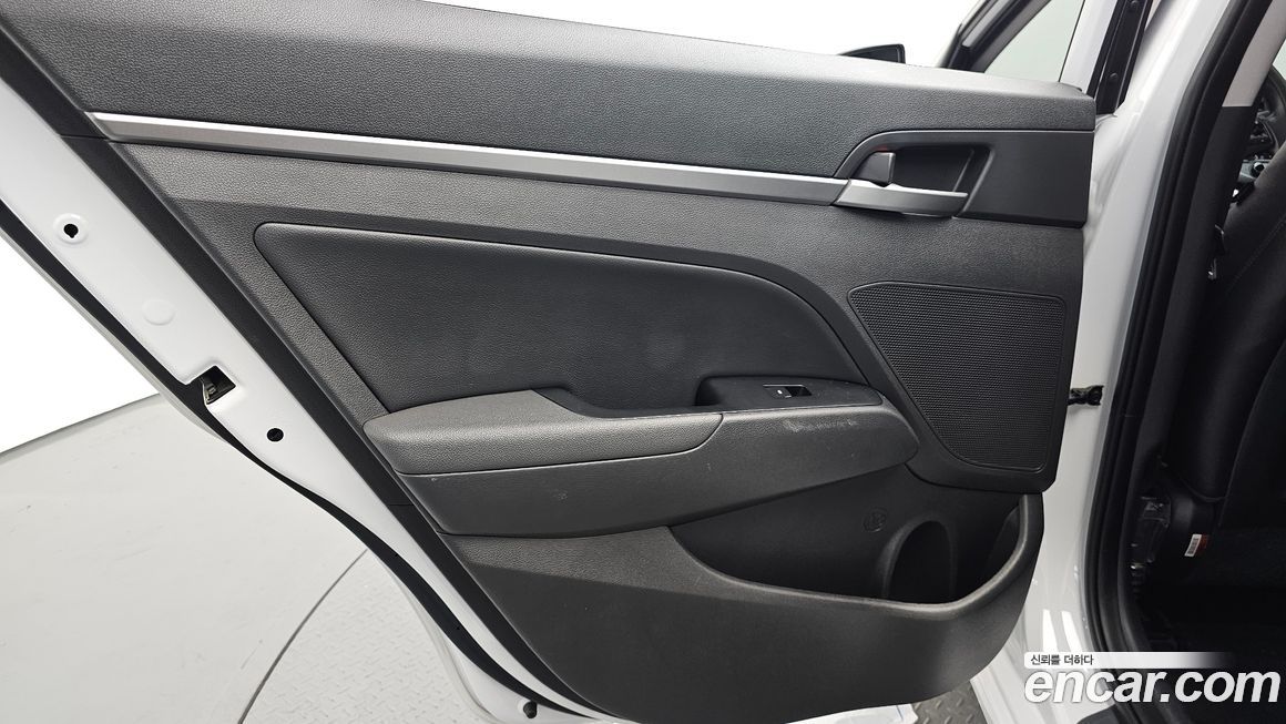 Hyundai AVANTE 2018