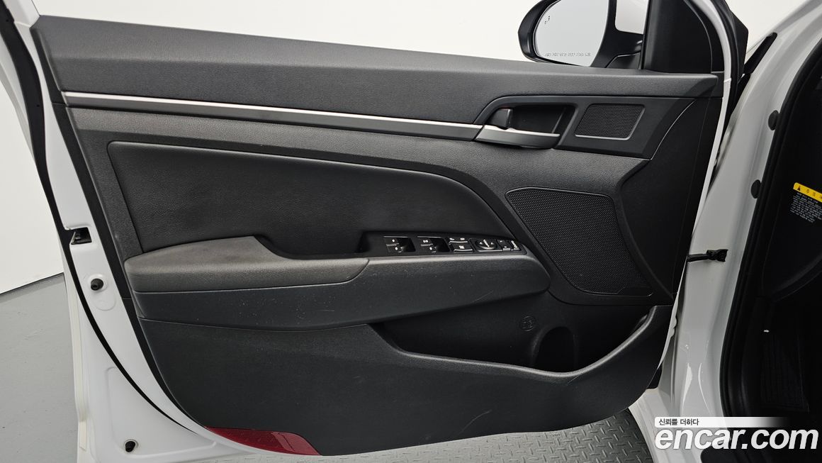 Hyundai AVANTE 2018