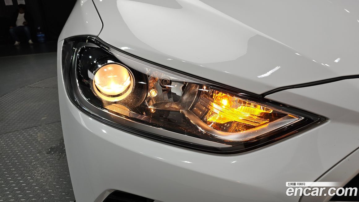 Hyundai AVANTE 2018