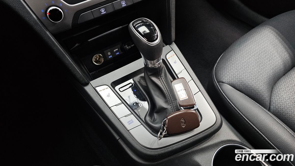 Hyundai AVANTE 2018