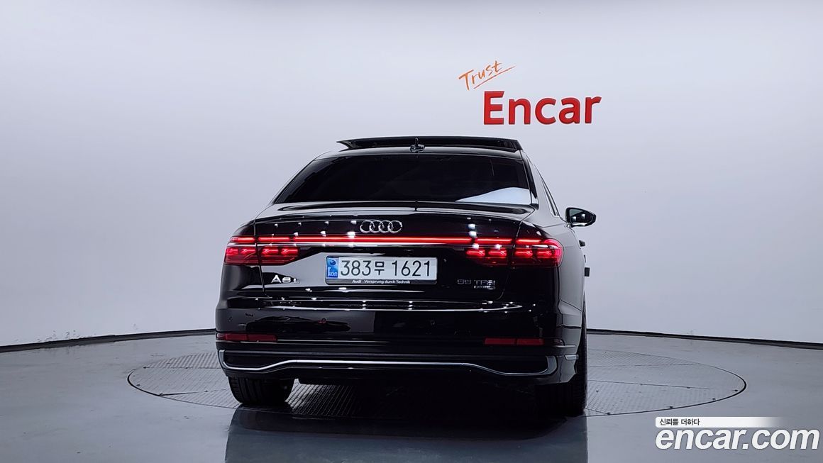 Audi A8 2025