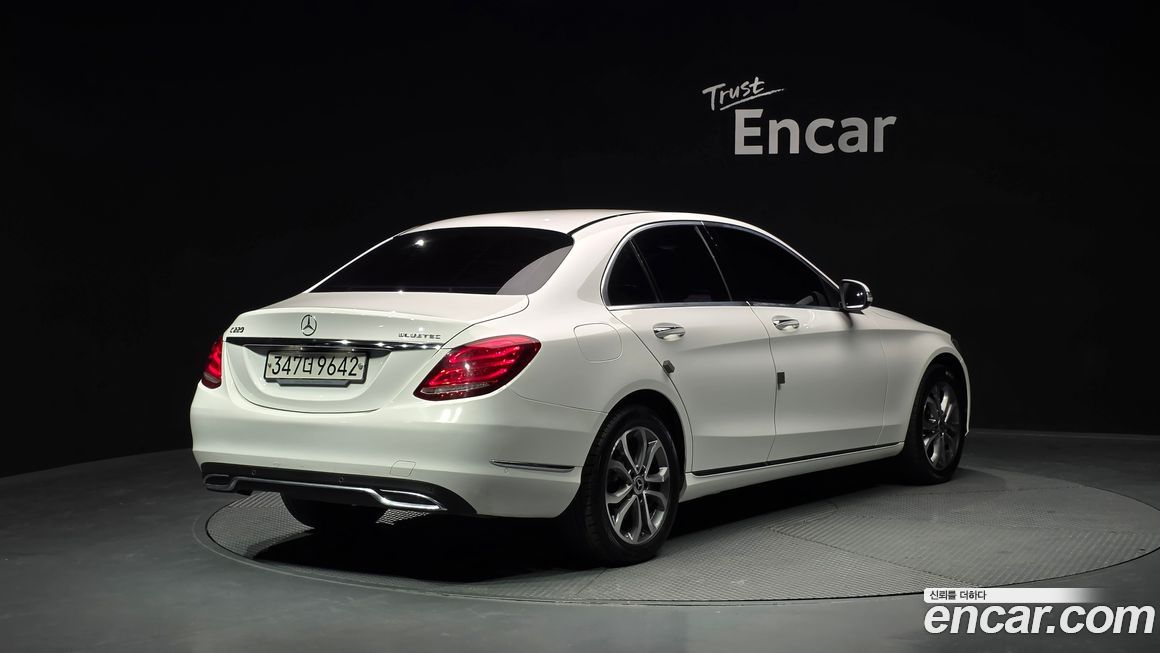 Mercedes-Benz C-Class 2015