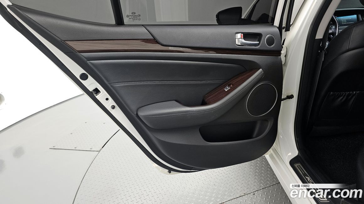 Kia K7 2015