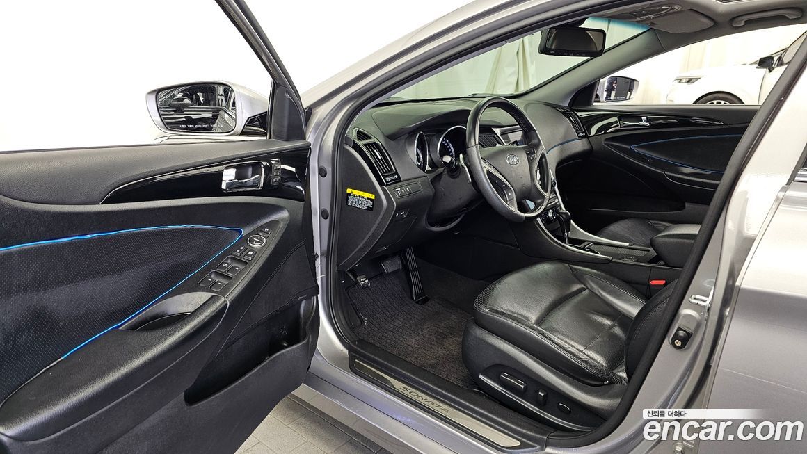 Hyundai Sonata 2010