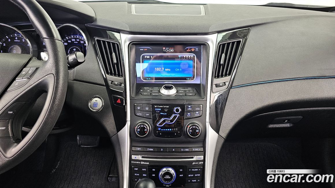 Hyundai Sonata 2010