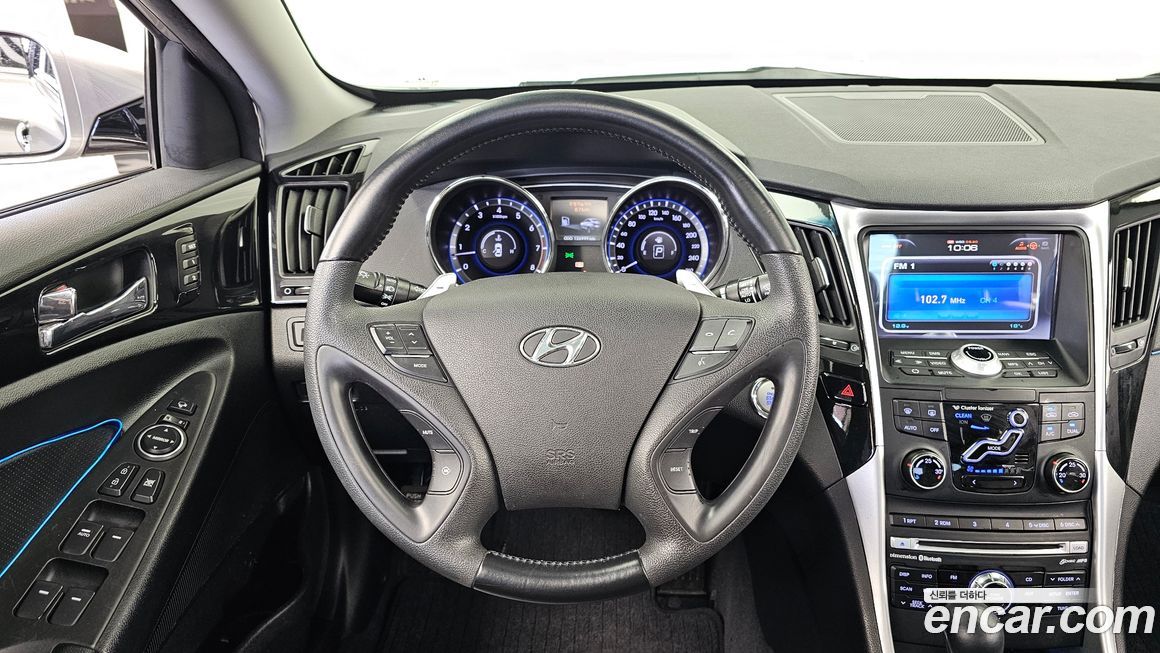 Hyundai Sonata 2010