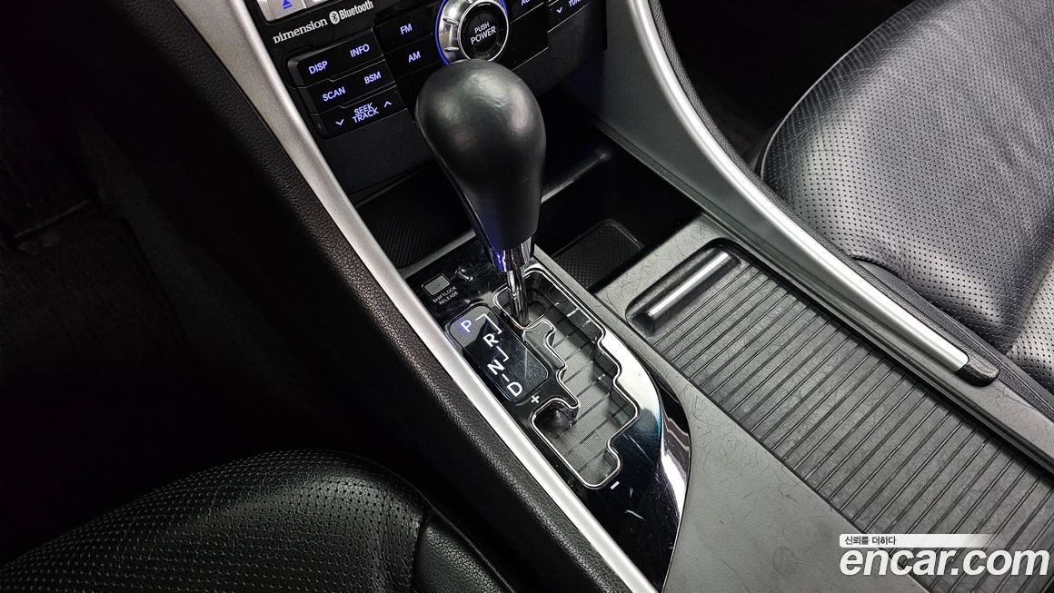 Hyundai Sonata 2010