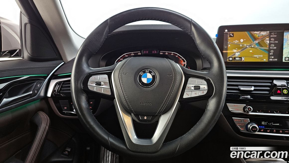 BMW 5-Series 2022
