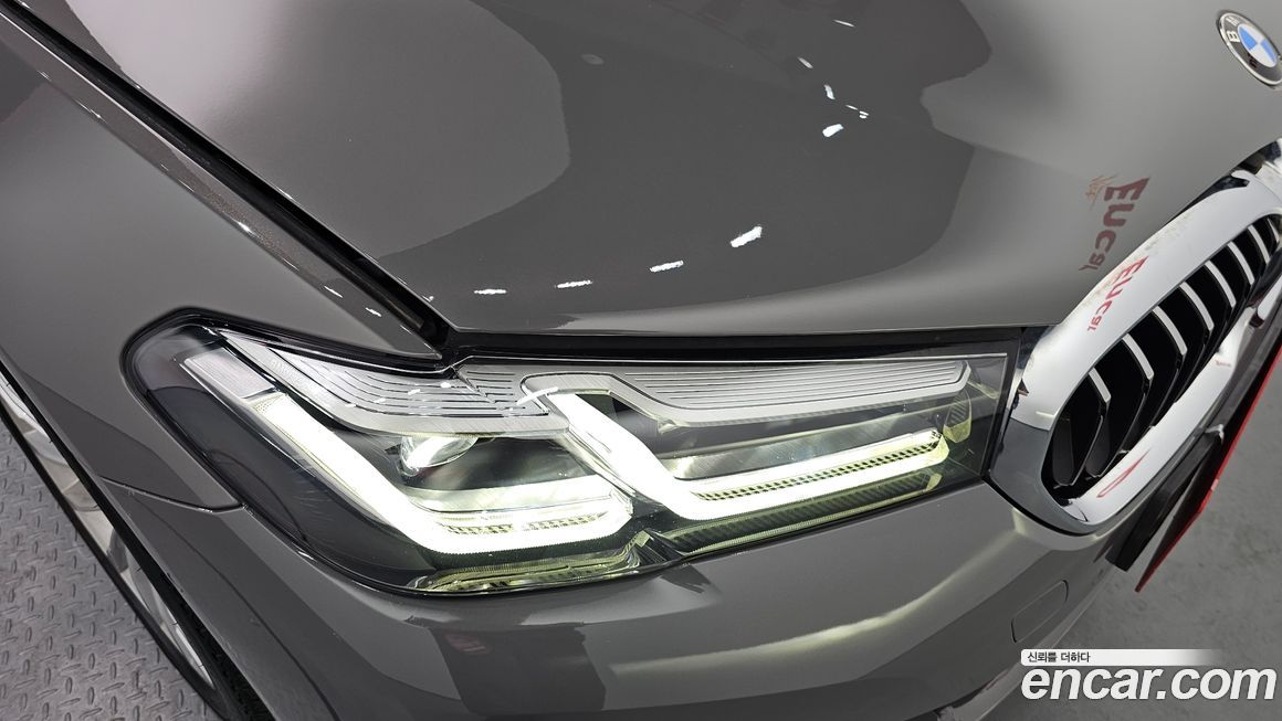 BMW 5-Series 2022