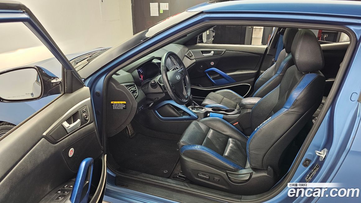Hyundai Veloster 2015