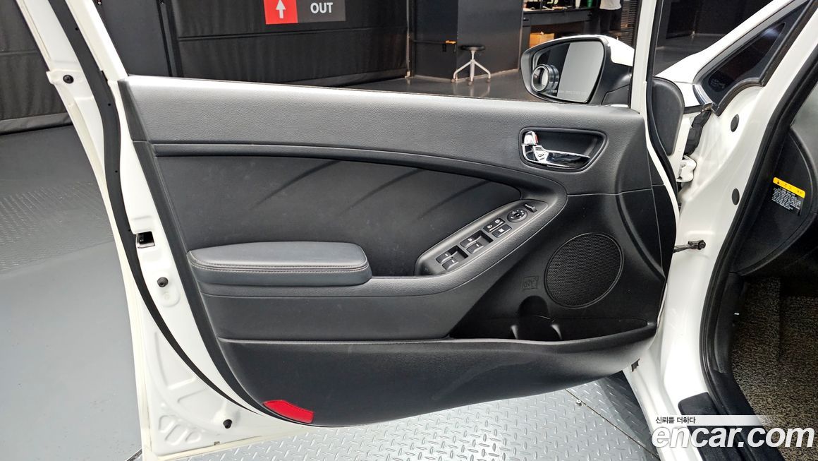 Kia K3 2013