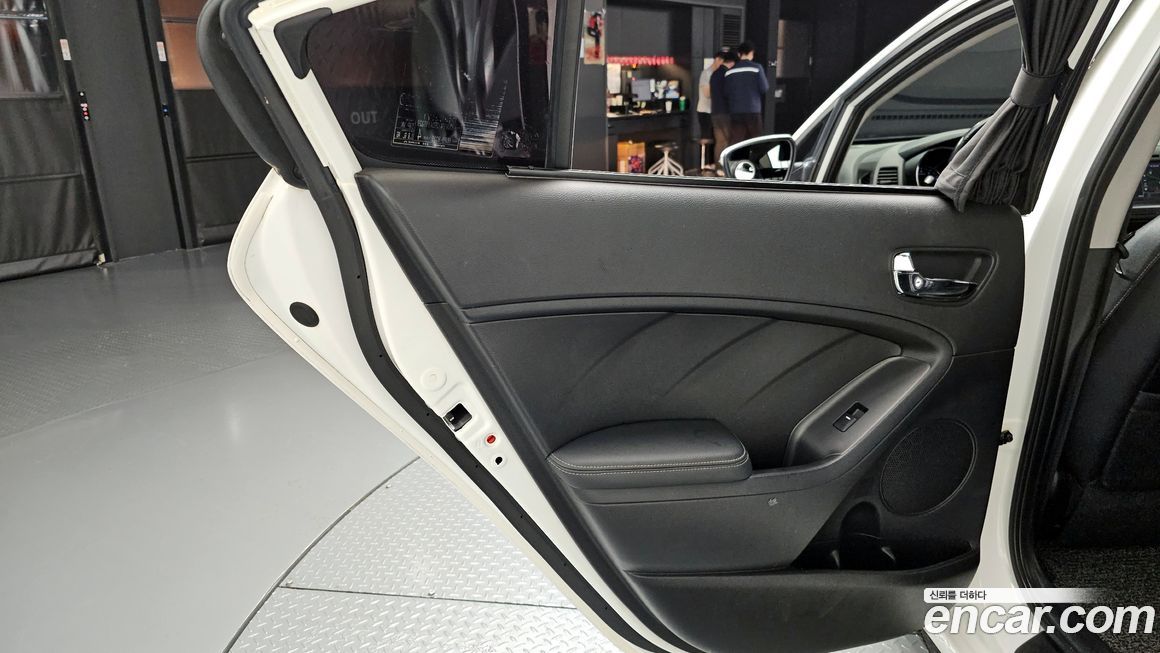 Kia K3 2013
