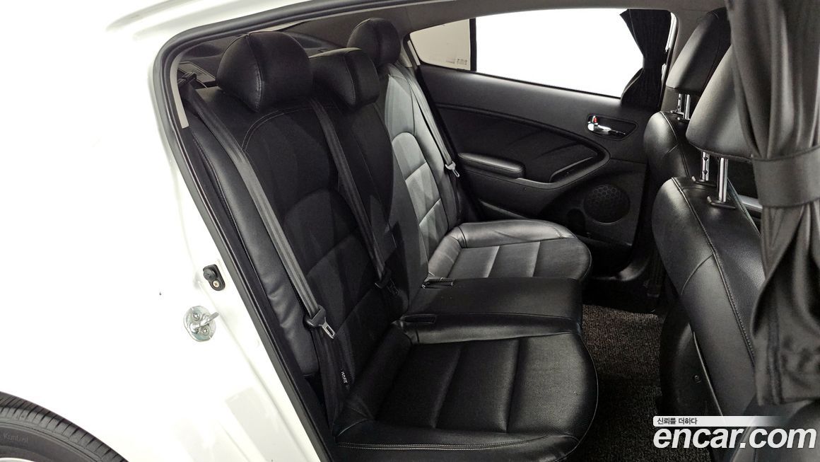 Kia K3 2013