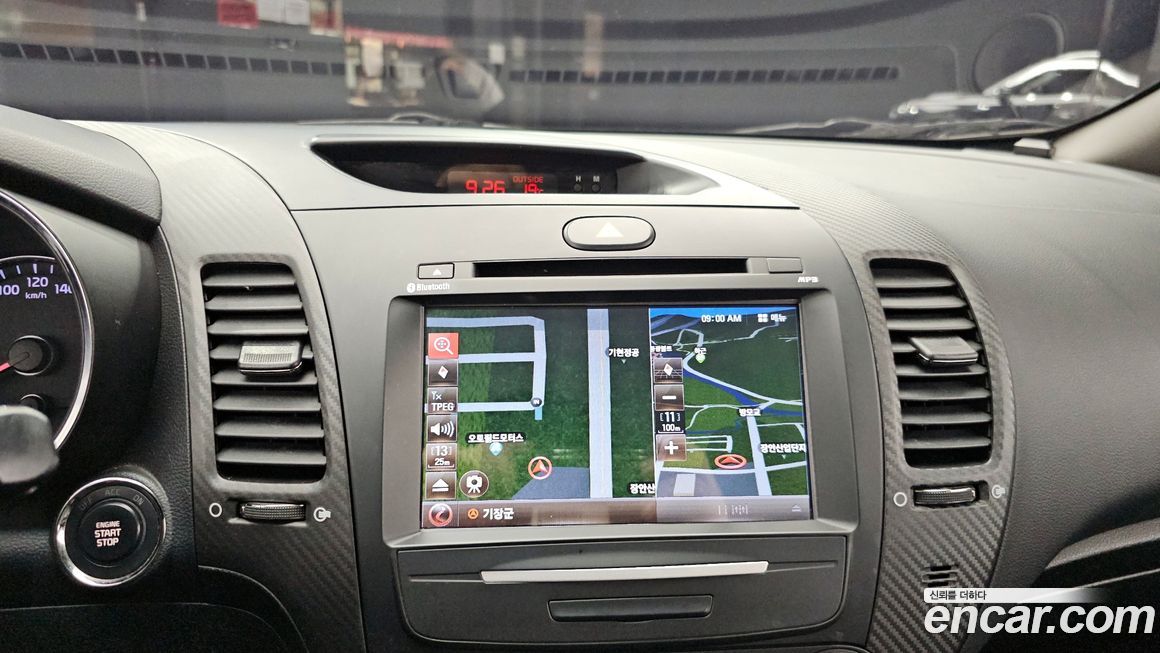 Kia K3 2013