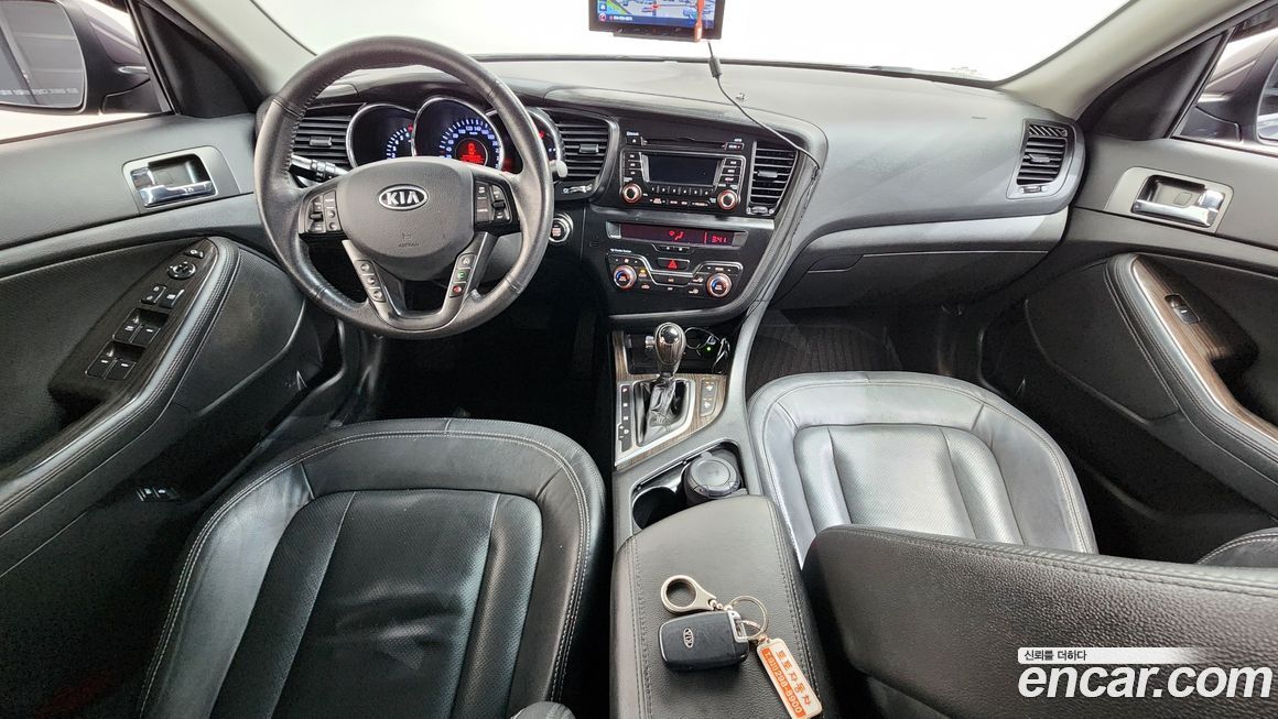 Kia K5 2011