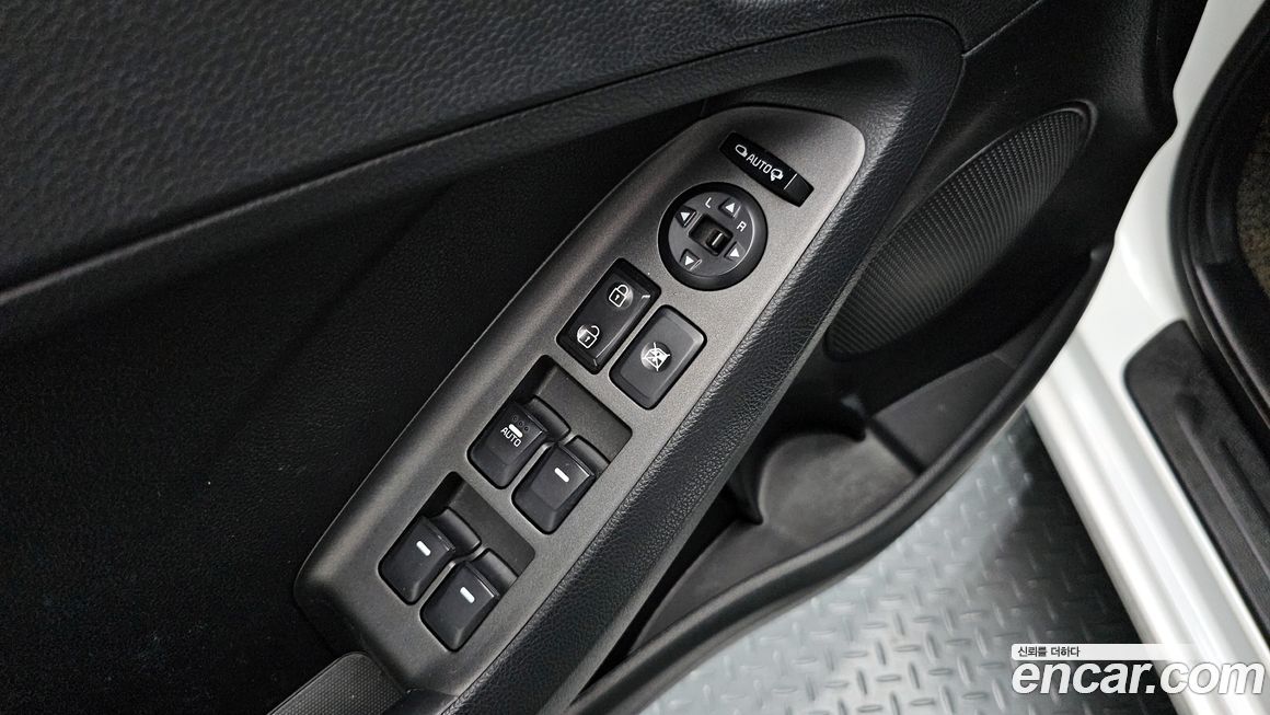 Kia K3 2013