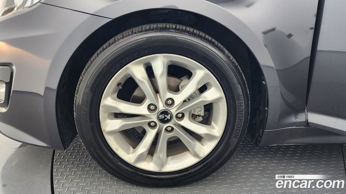 Kia K5 2011