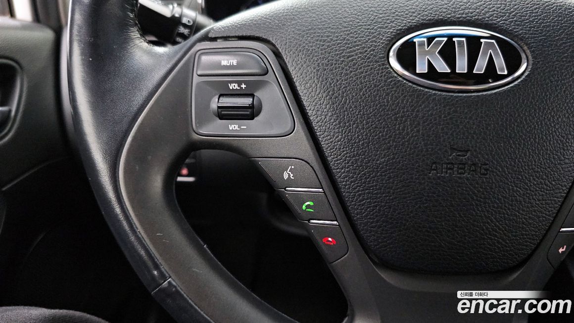 Kia K3 2013
