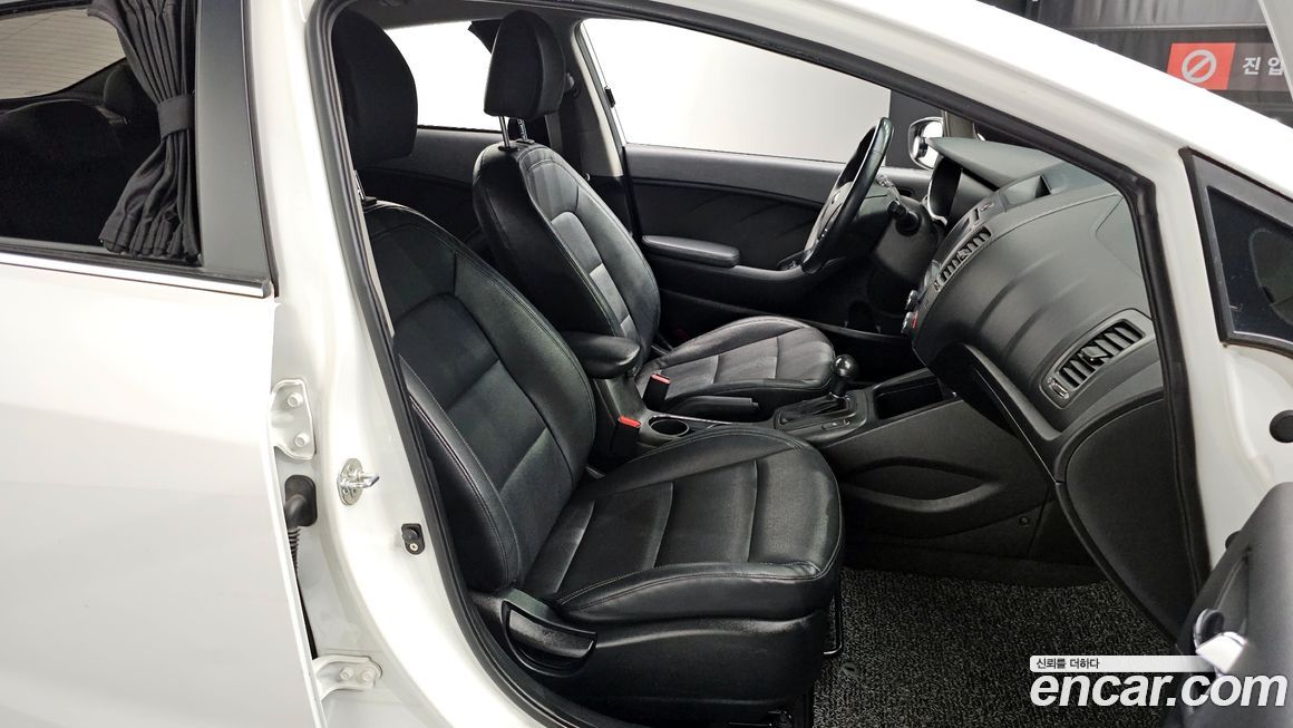 Kia K3 2013