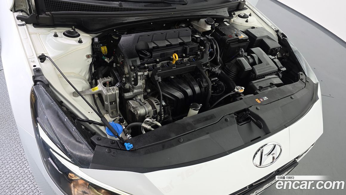 Hyundai AVANTE 2023