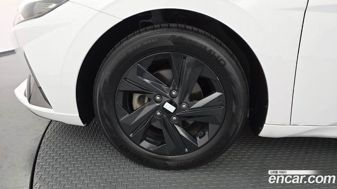 Hyundai AVANTE 2023