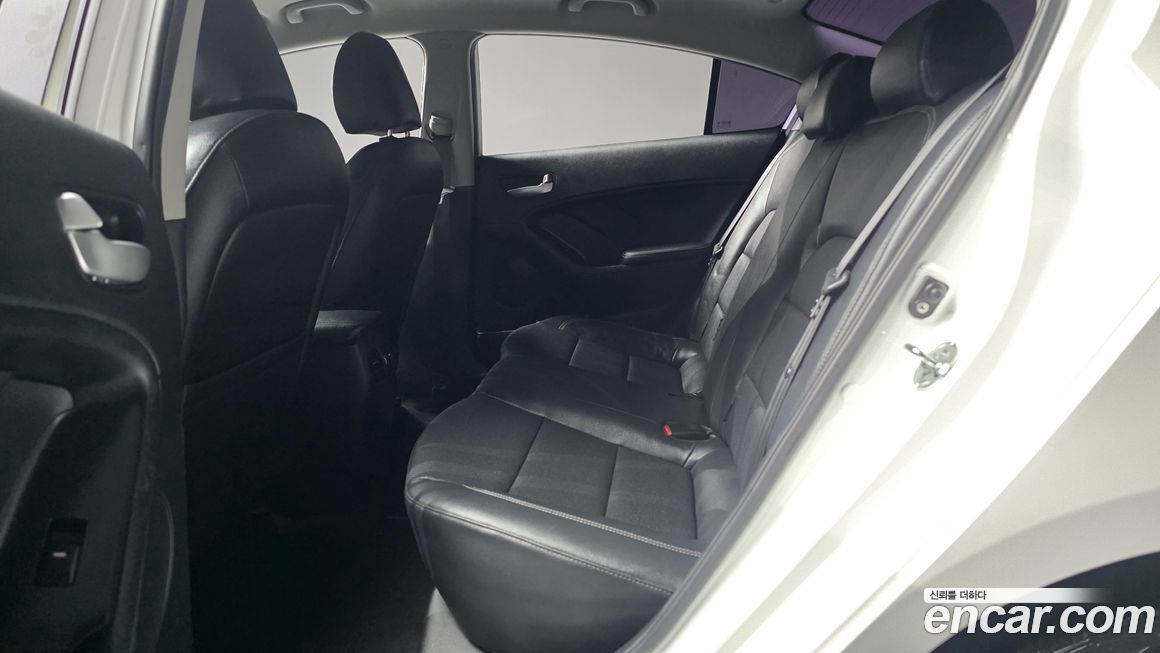 Kia K3 2015