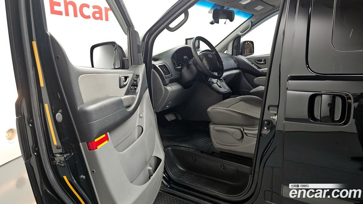 Hyundai Starex 2012