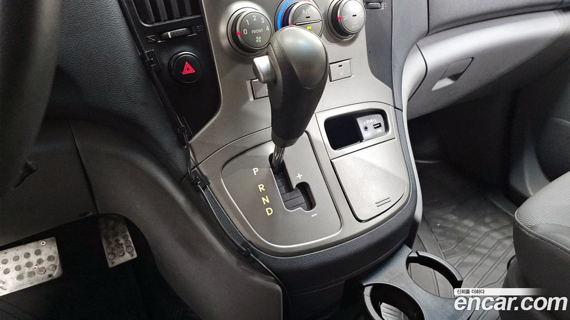 Hyundai Starex 2012