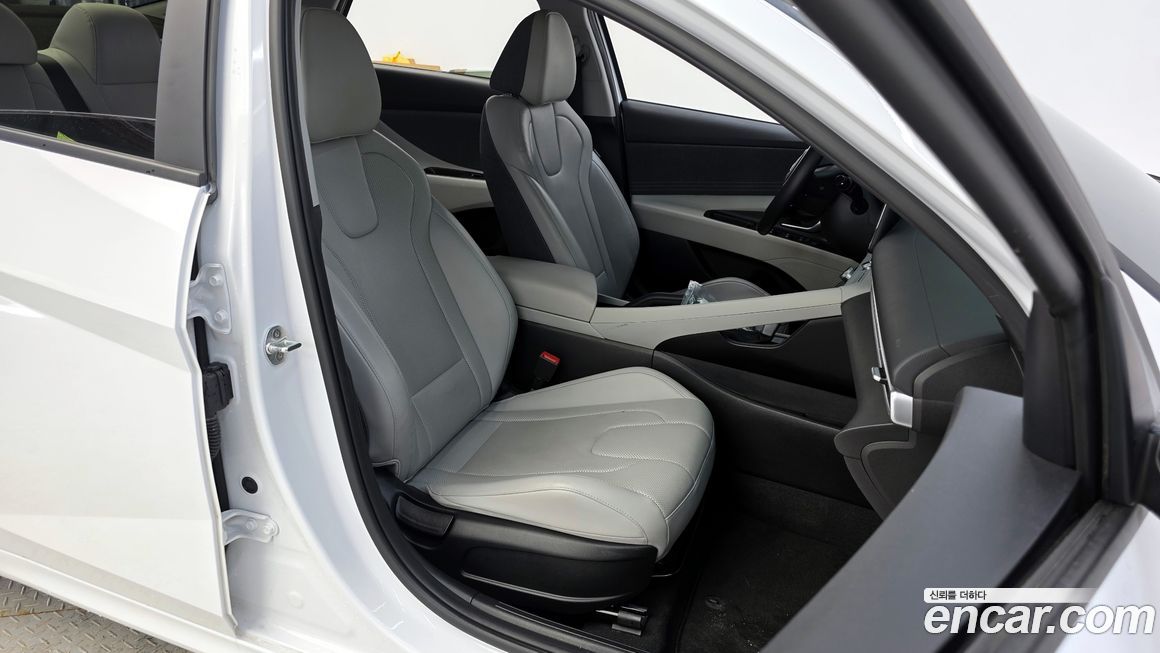 Hyundai AVANTE 2023