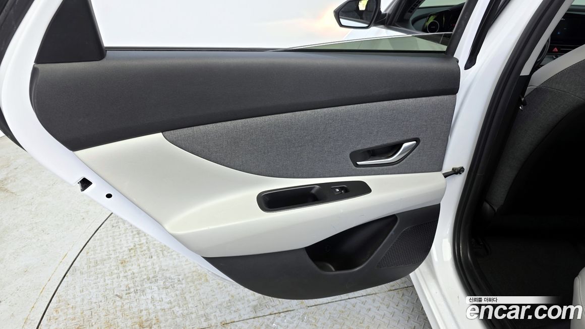 Hyundai AVANTE 2023