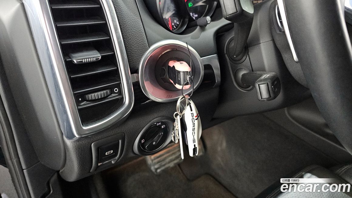 Porsche Cayenne 2012