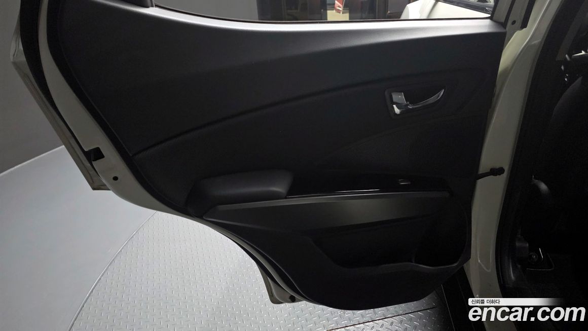 KG_Mobility_Ssangyong TIBOLI 2018
