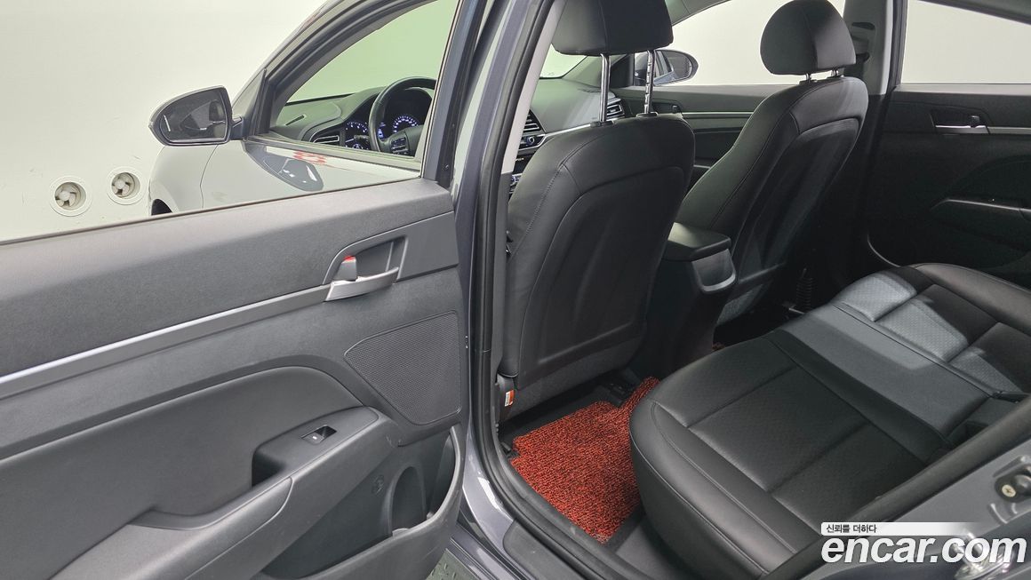 Hyundai AVANTE 2019