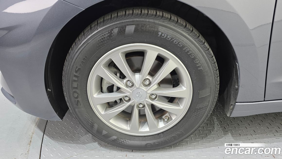Hyundai AVANTE 2019
