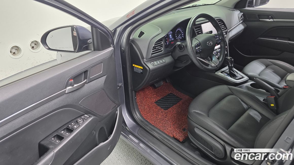 Hyundai AVANTE 2019