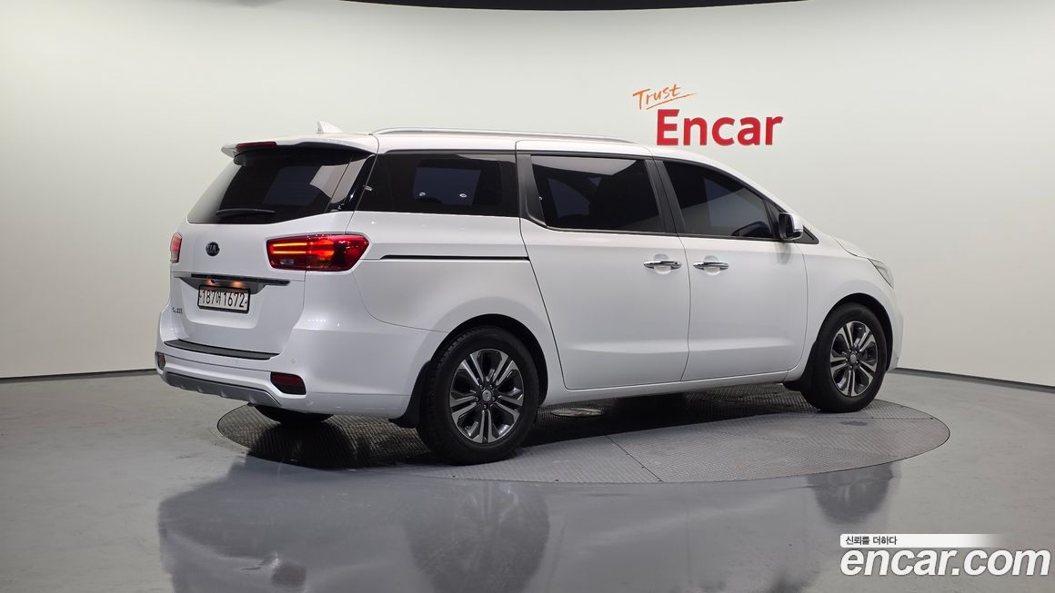 Kia Canival 2020