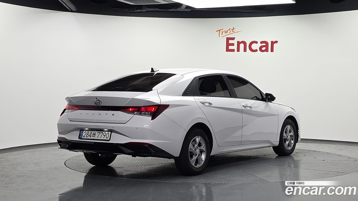 Hyundai AVANTE 2021