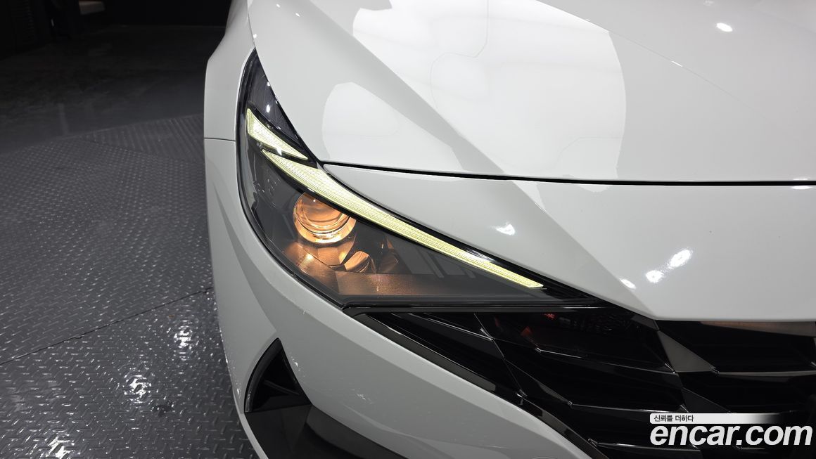 Hyundai AVANTE 2021