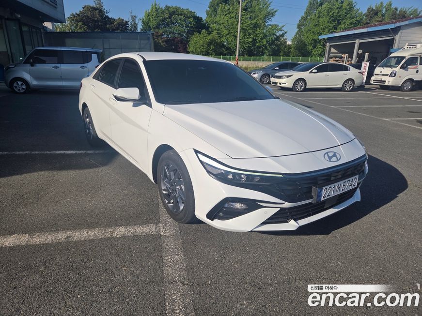Hyundai AVANTE 2024