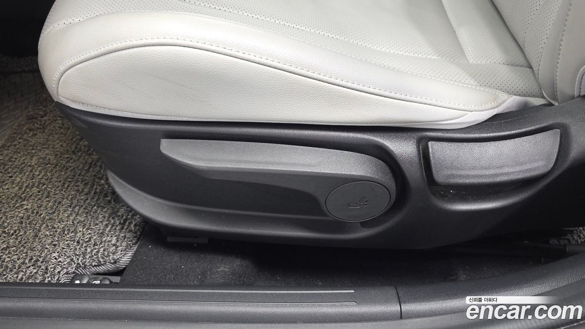 Hyundai AVANTE 2021