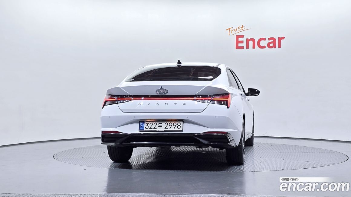 Hyundai AVANTE 2021