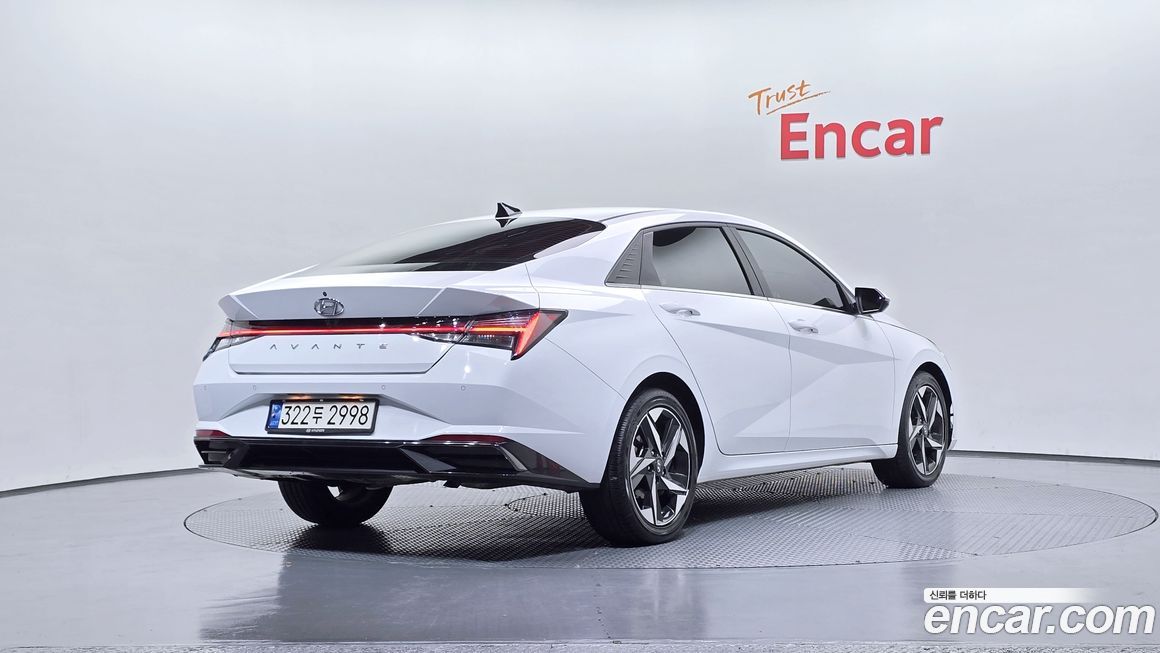 Hyundai AVANTE 2021