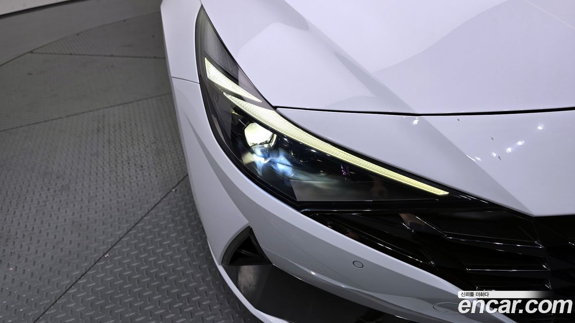 Hyundai AVANTE 2021