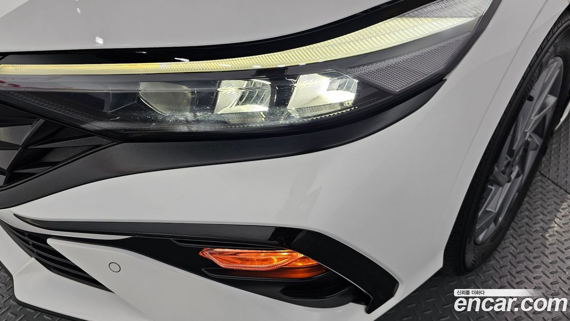 Hyundai AVANTE 2025