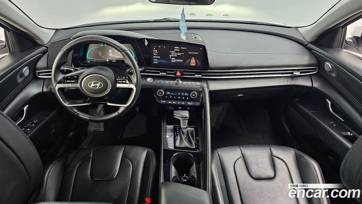 Hyundai AVANTE 2025